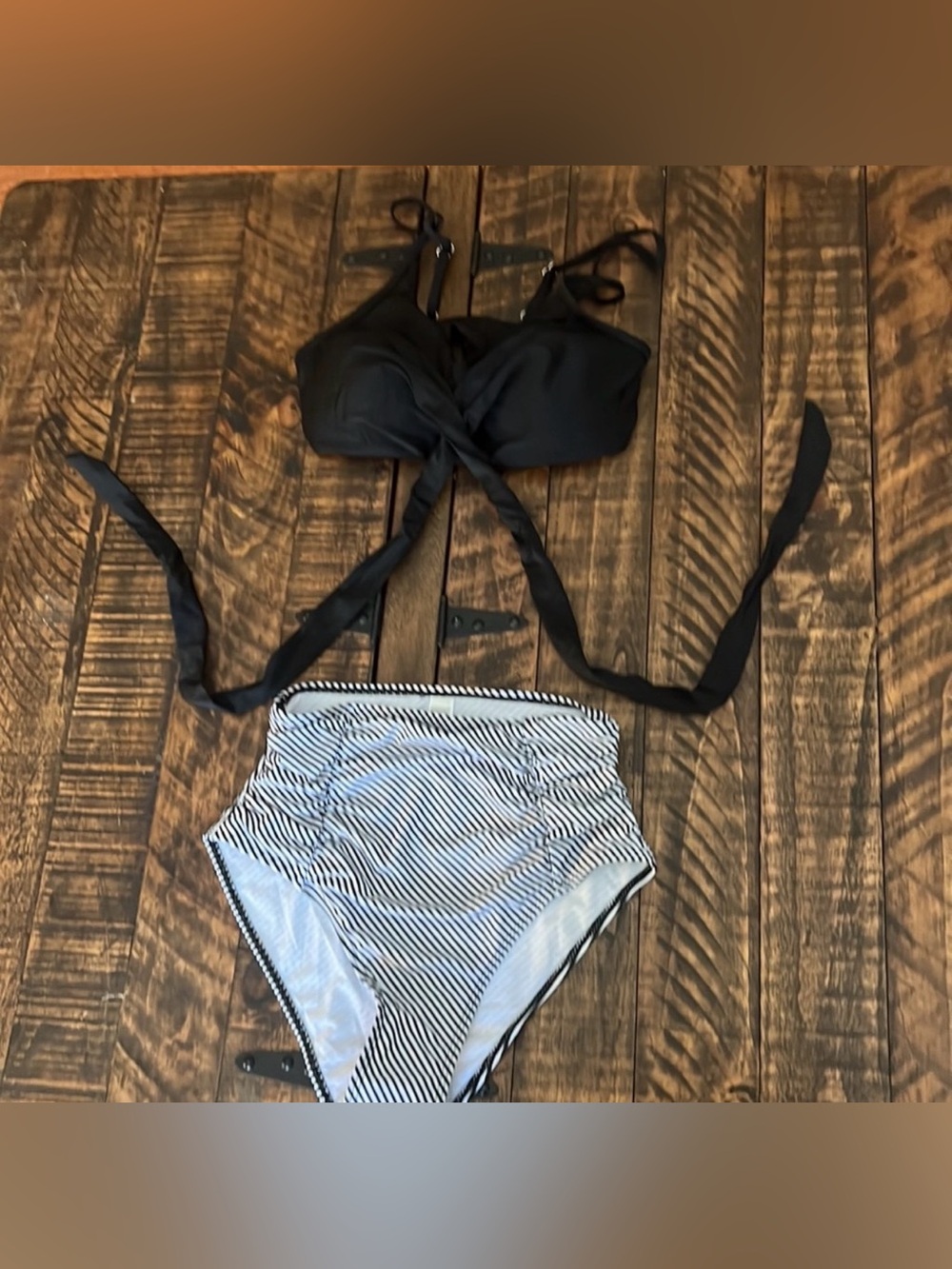 Black & White Bikini size Small.       M1